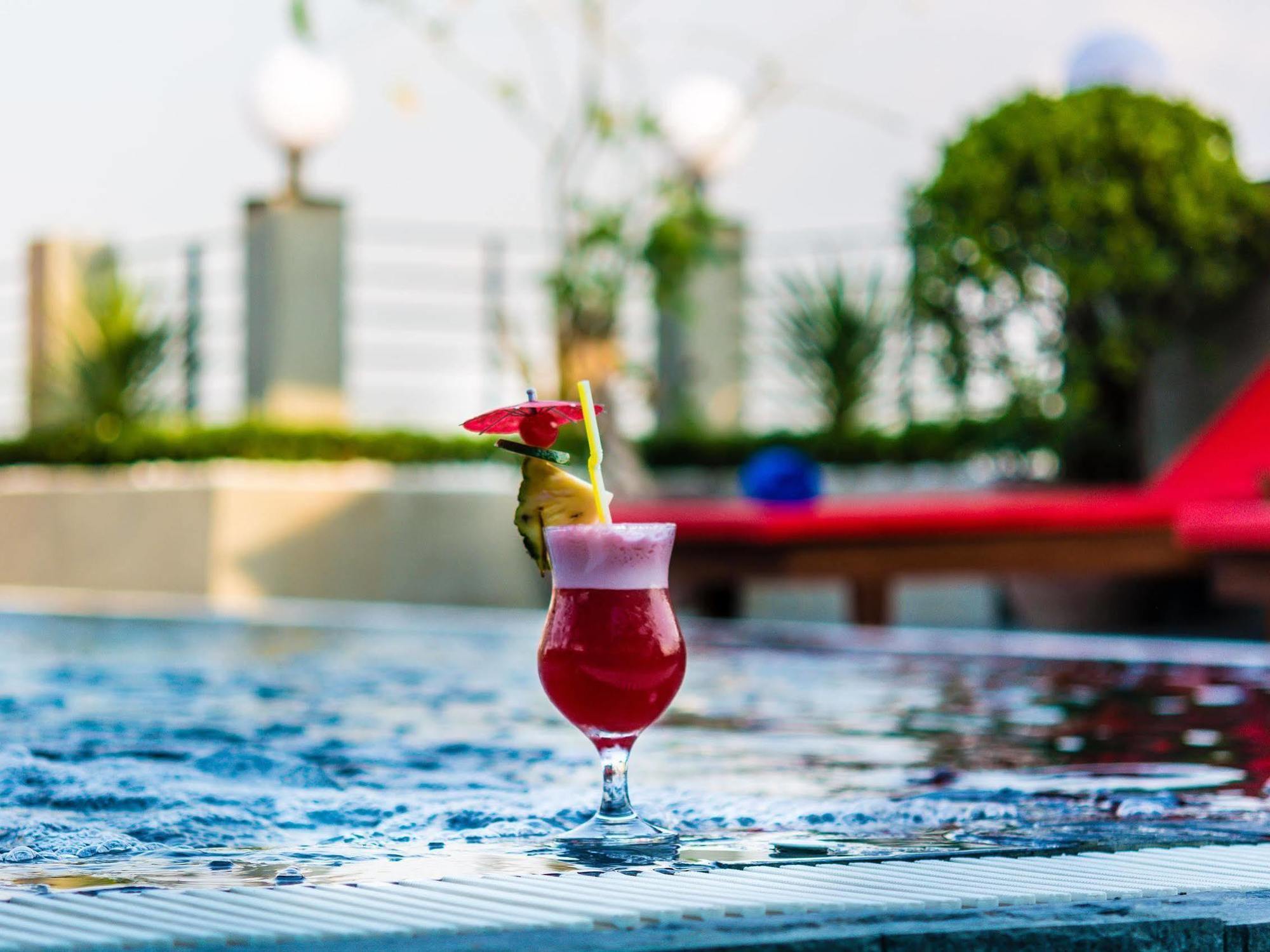 Diamond Palace Resort & Sky Bar Phnom Penh Eksteriør bilde