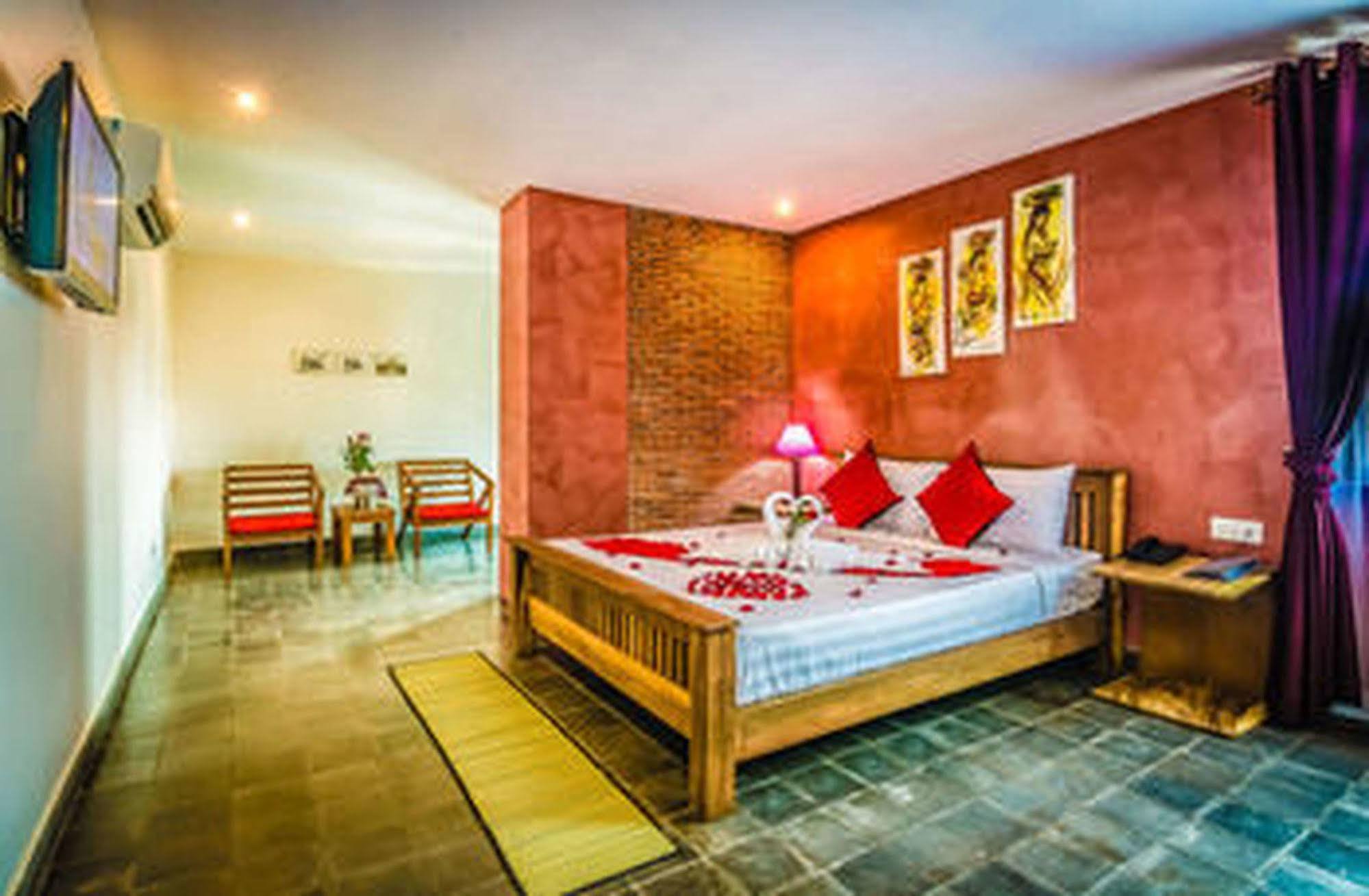 Diamond Palace Resort & Sky Bar Phnom Penh Eksteriør bilde